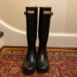 Women’s tall black hunter boots